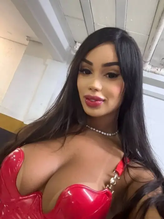 Luara, escort in Sao Paulo (Barra Funda)