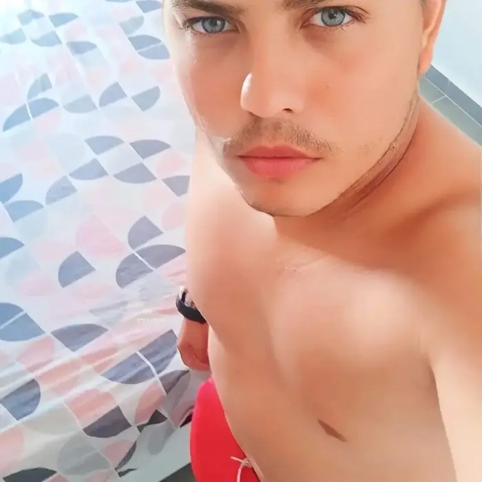 Mell, acompanhante em Virtual, Virtual