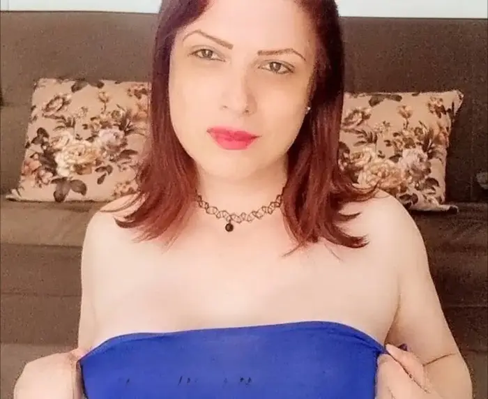 Victoria Rivera, acompanhante em Virtual