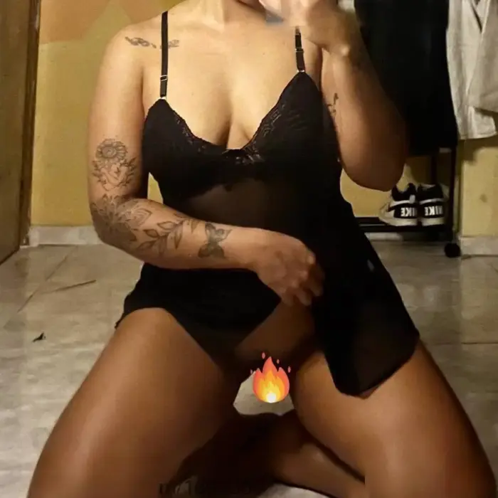 Dominique, acompanhante em Virtual