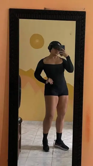 Dominique, acompanhante em Virtual