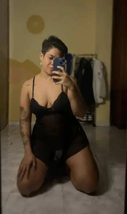 Dominique, acompanhante em Virtual